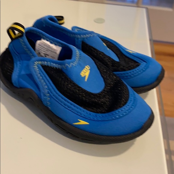 Speedo toddler swim shoes - Picture 2 of 3